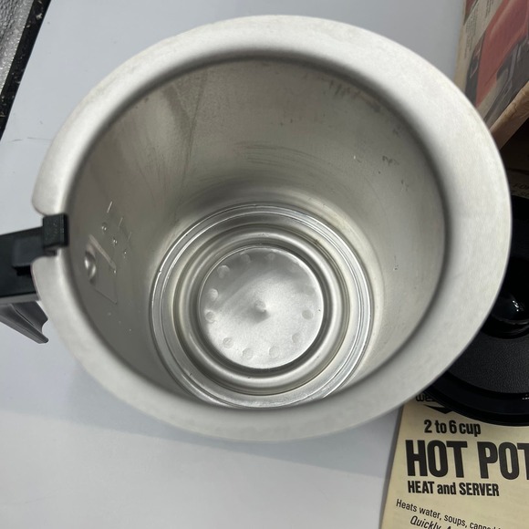 West Bend Vintage Hot Pot 36 Oz  2-6 Cup Plug In NOS New Old Stock TESTED 3253 - Picture 9 of 13